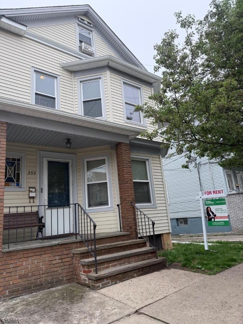 Property Photo: 252 N 7th St NJ 07508