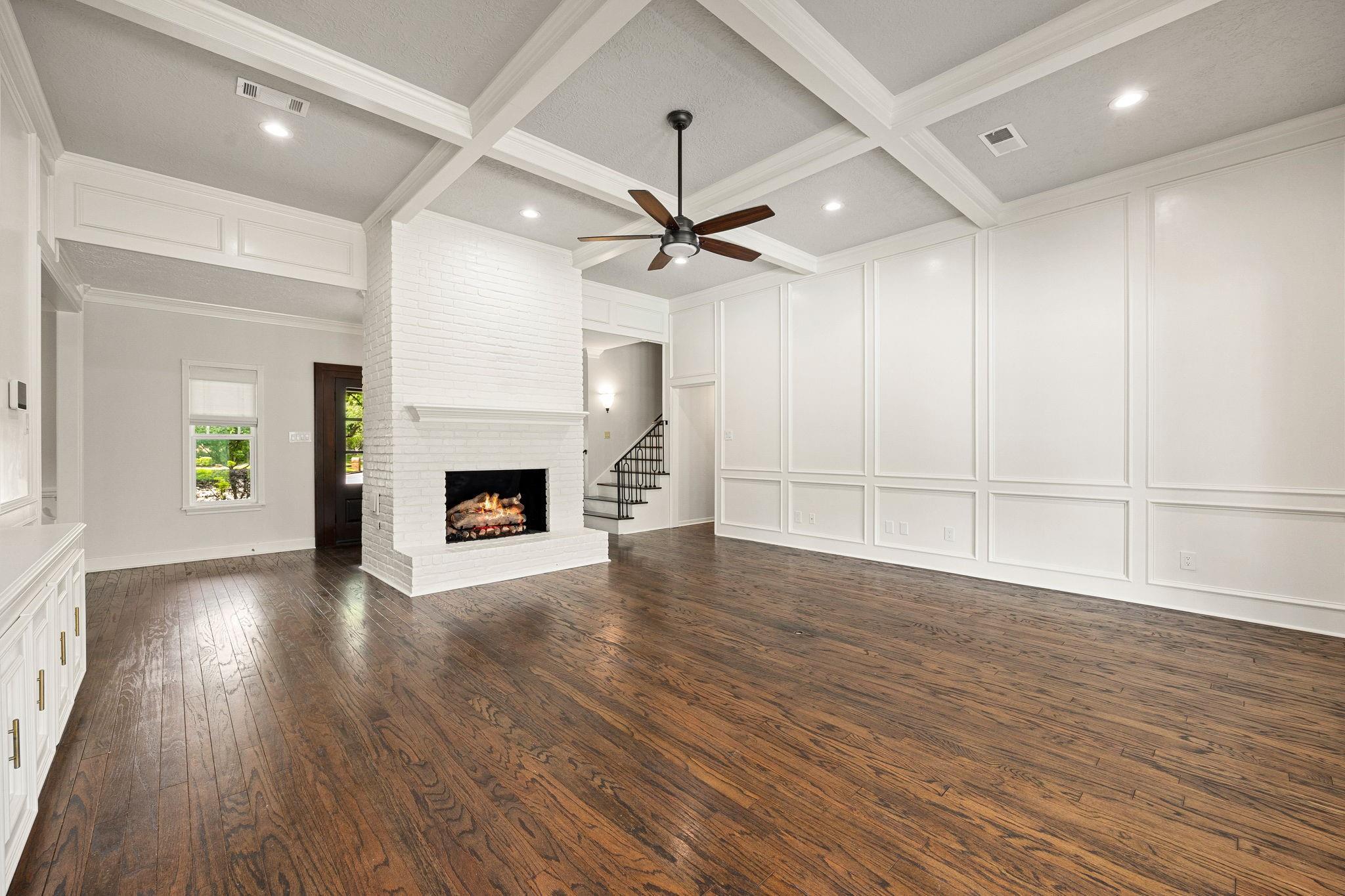 Property Photo: 5511 Oak Cove Drive TX 77345