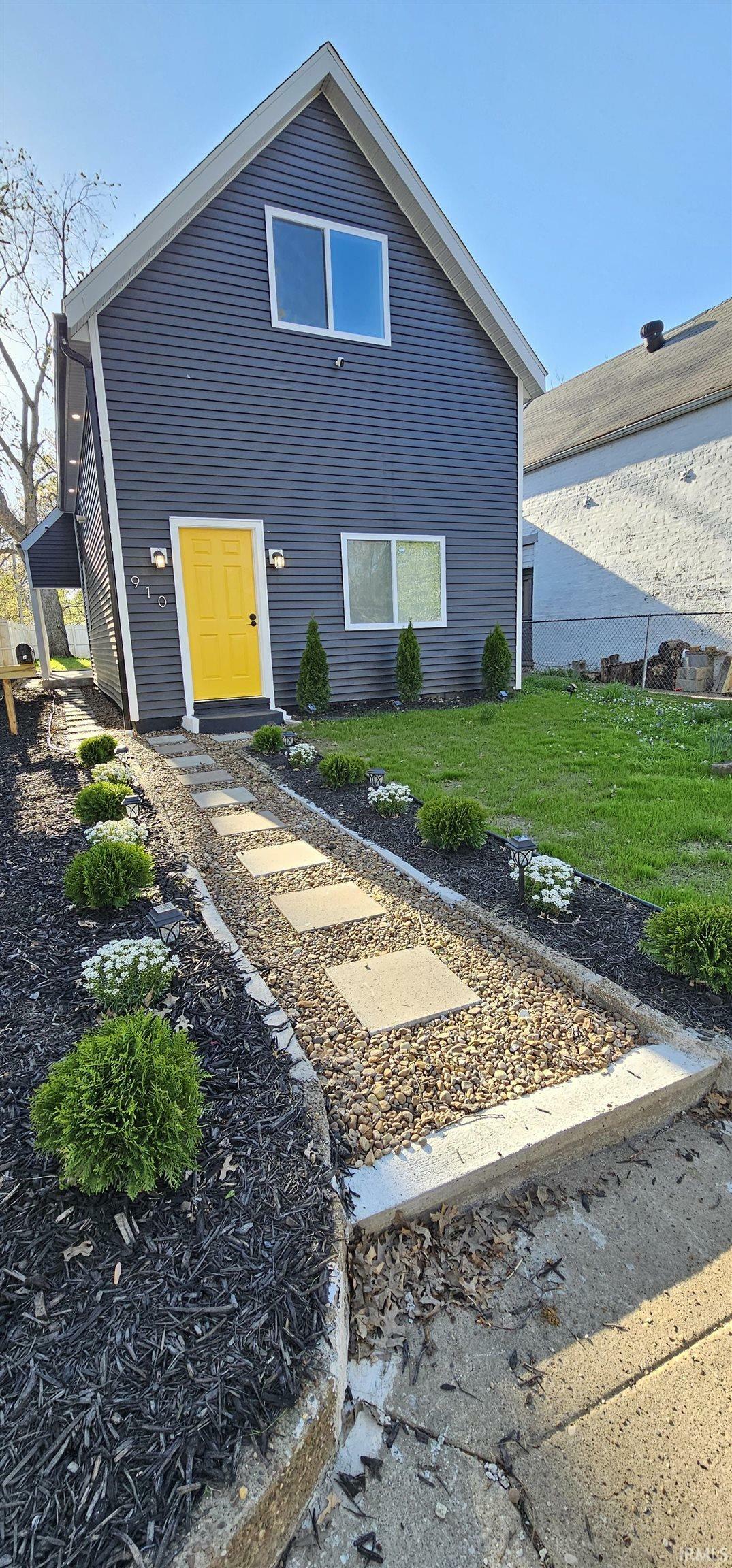 Property Photo: 910 Harriet Street IN 47710