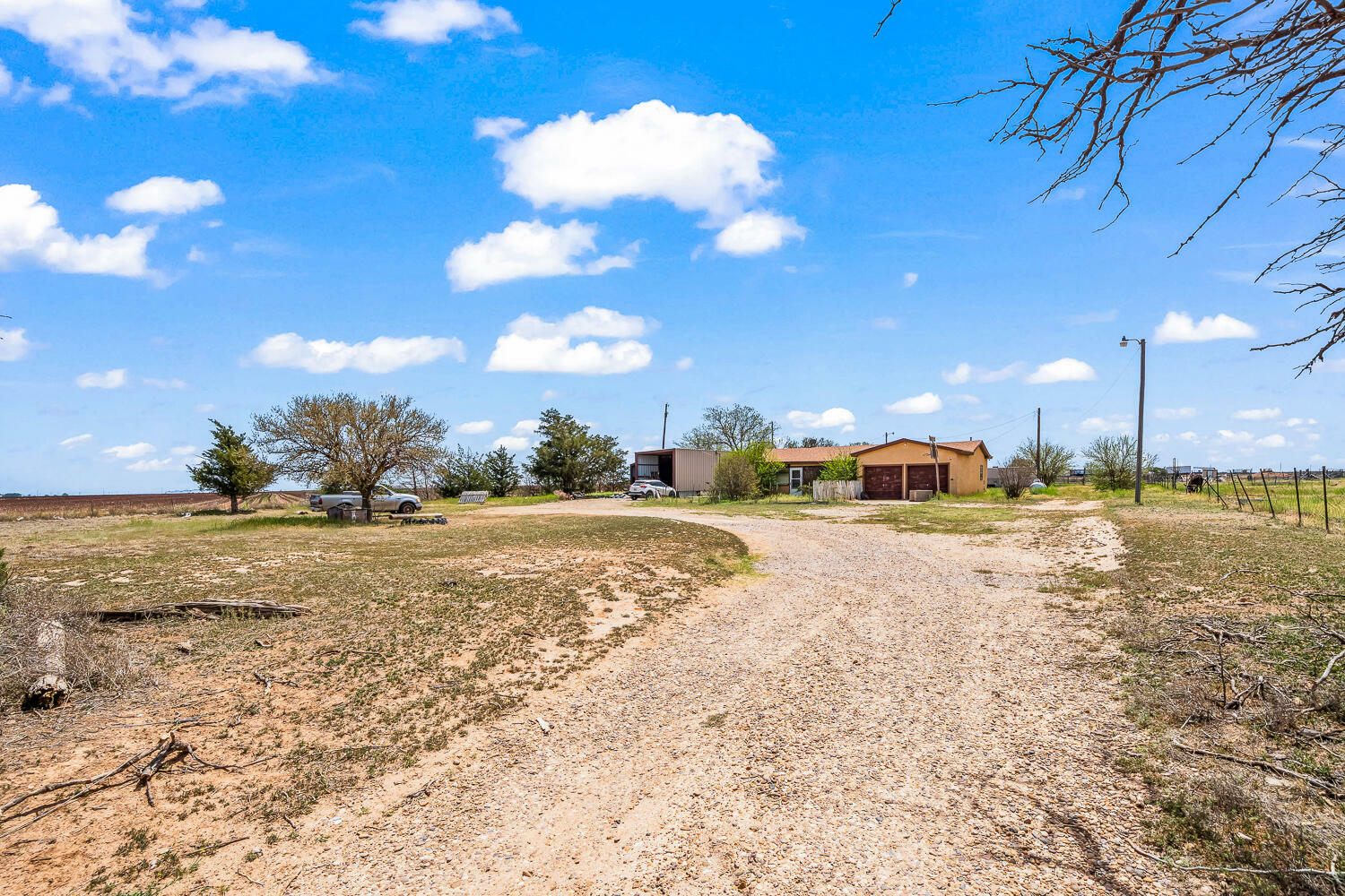 Property Photo: 905 County Road 7900 TX 79423
