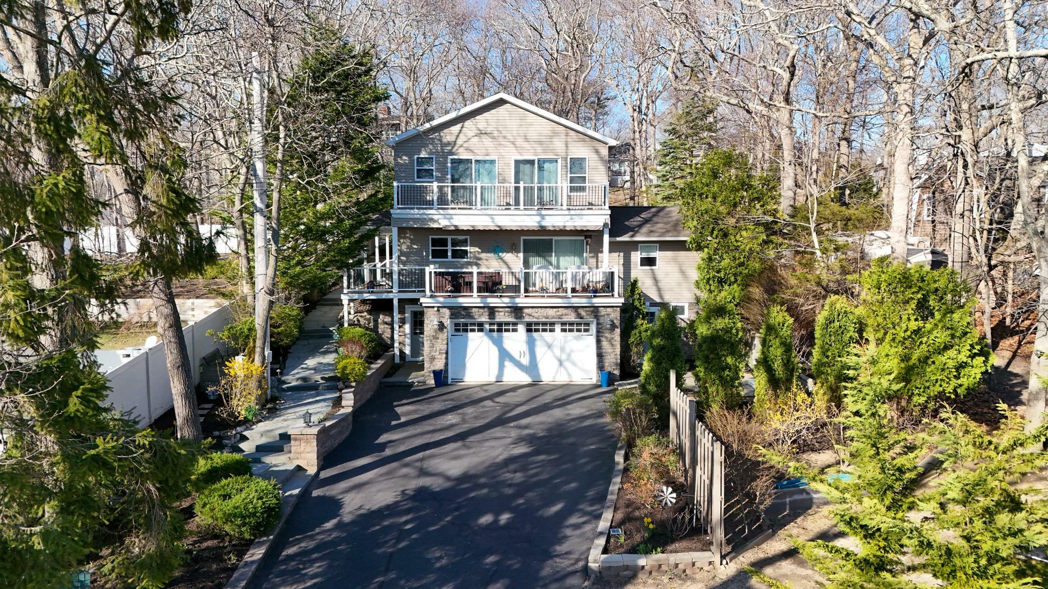 Property Photo: 2775 W Creek Avenue NY 11935