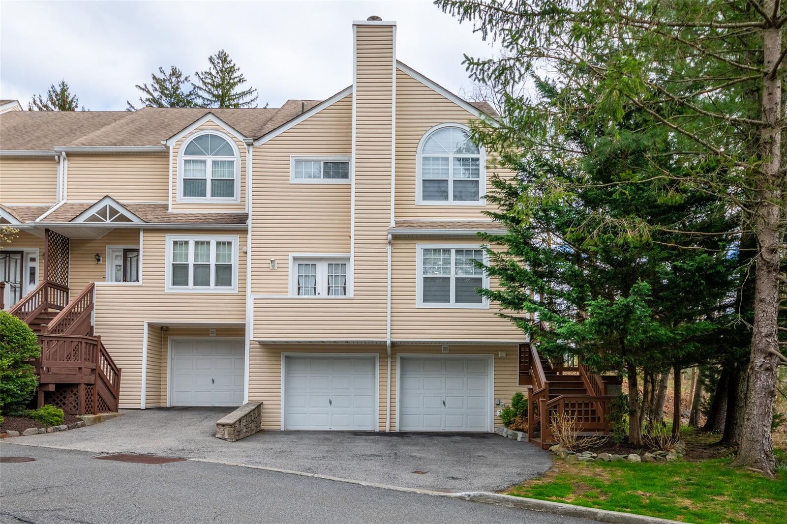 Property Photo:  75 W Hartsdale Avenue 26  NY 10530 