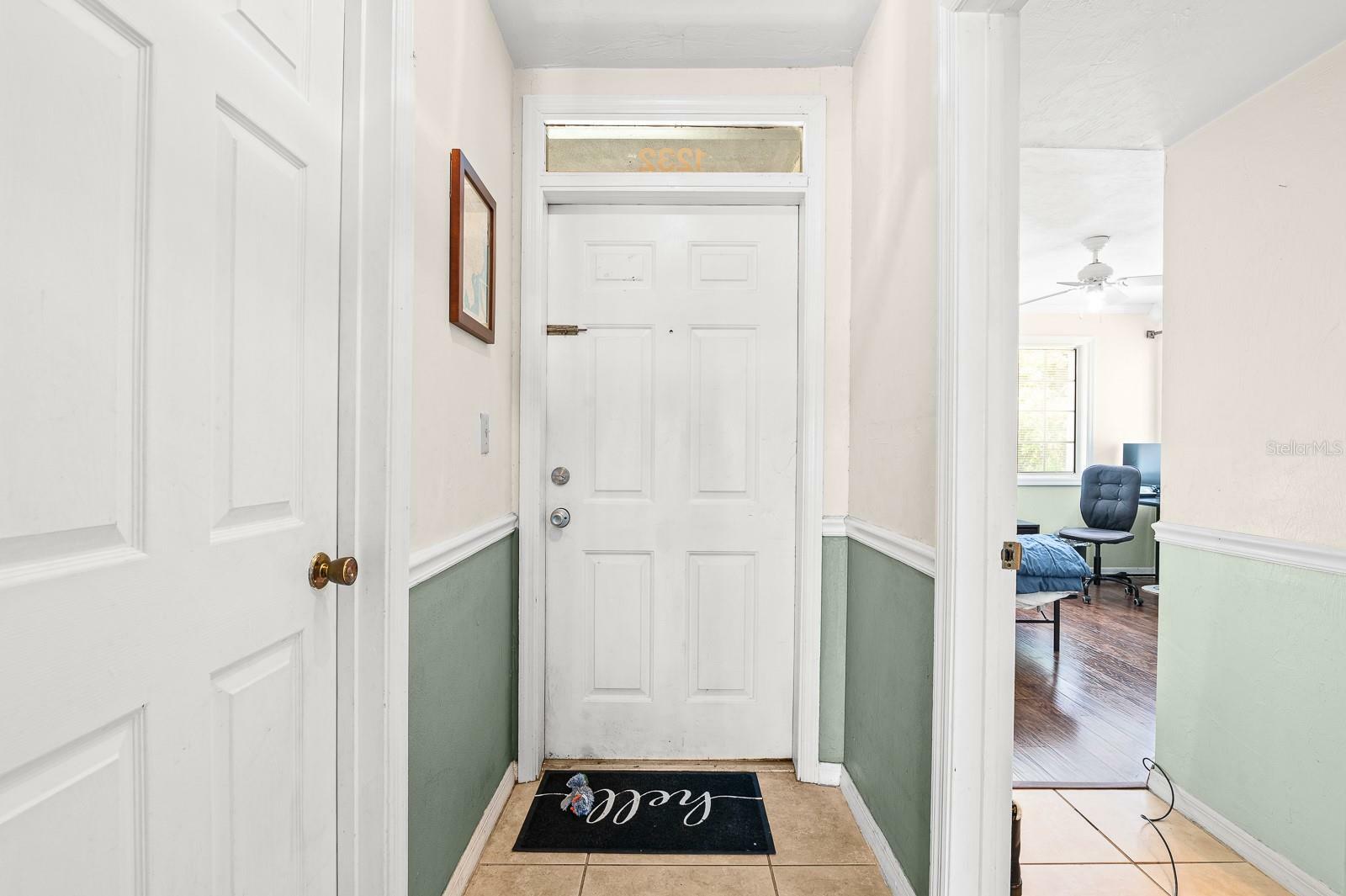 Property Photo: 1232 SW 14th Avenue C FL 32601