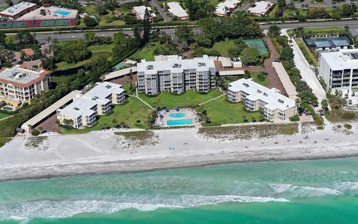 Property Photo:  4835 Gulf Of Mexico Drive 106  FL 34228 