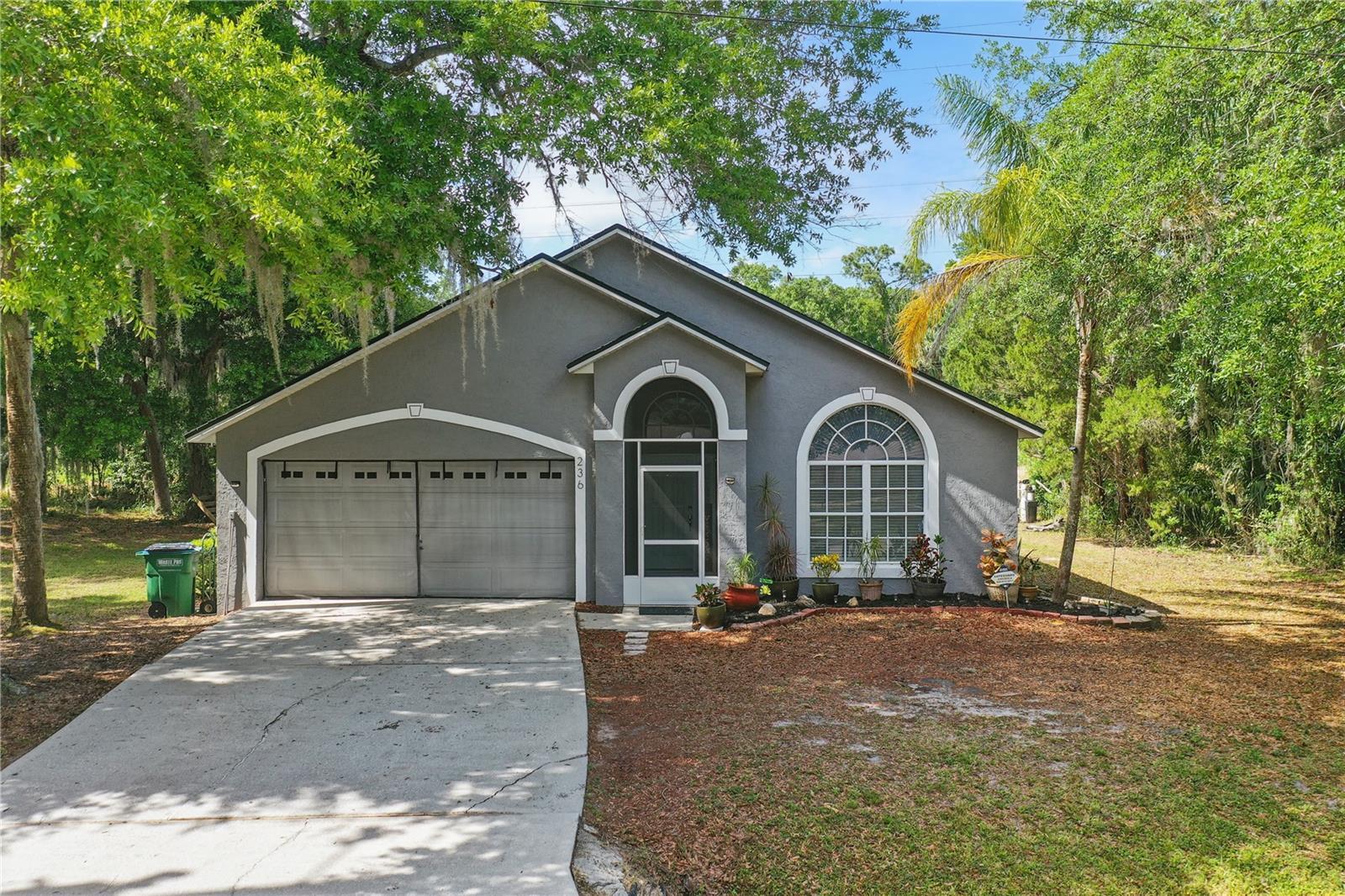 Property Photo: 236 Toms Road FL 32713