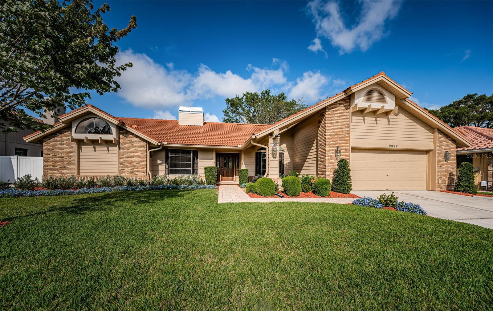 Property Photo:  2392 Hillcreek Circle E  FL 33759 