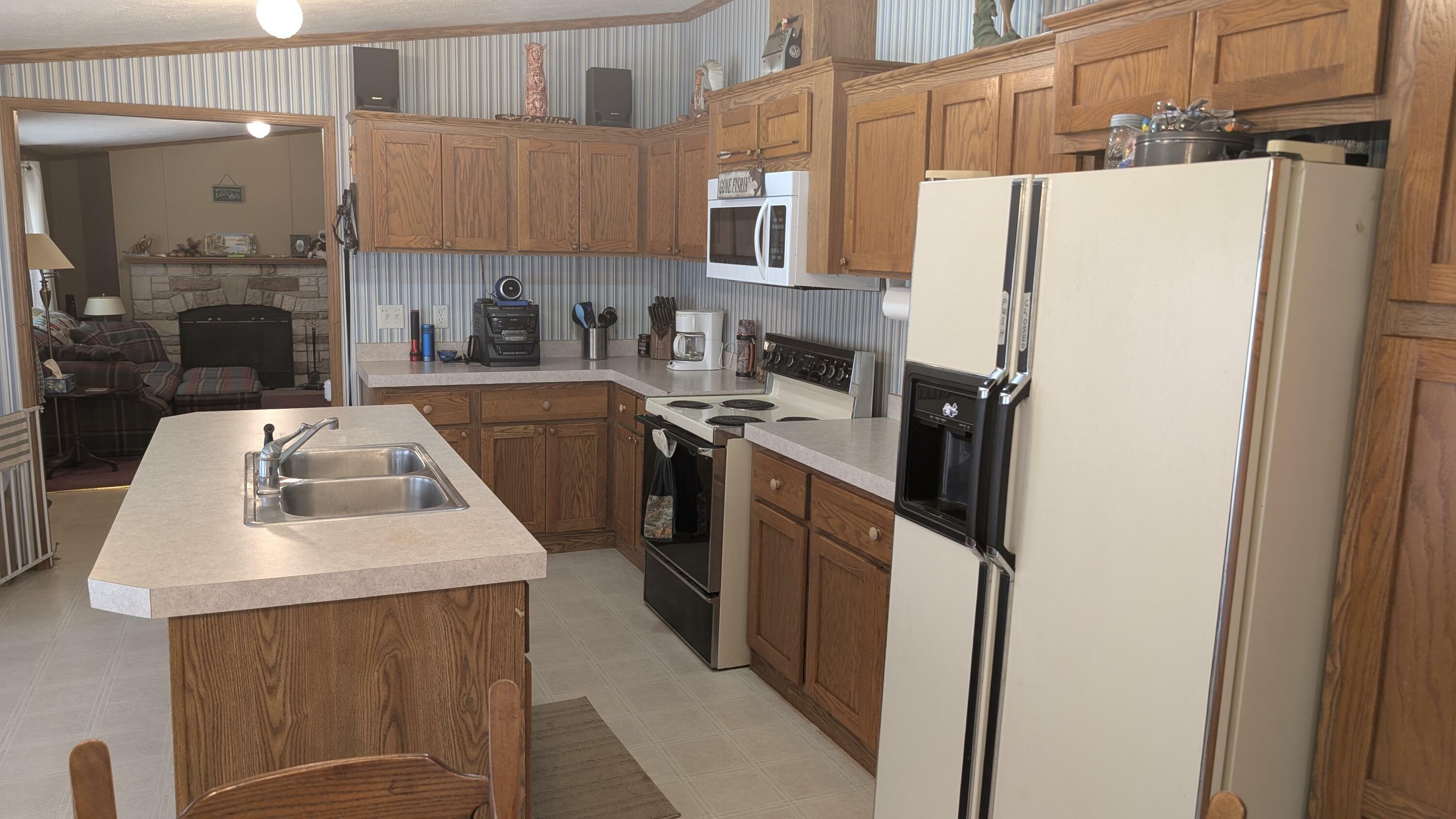 Property Photo:  2299 Kent Road  MI 49452 