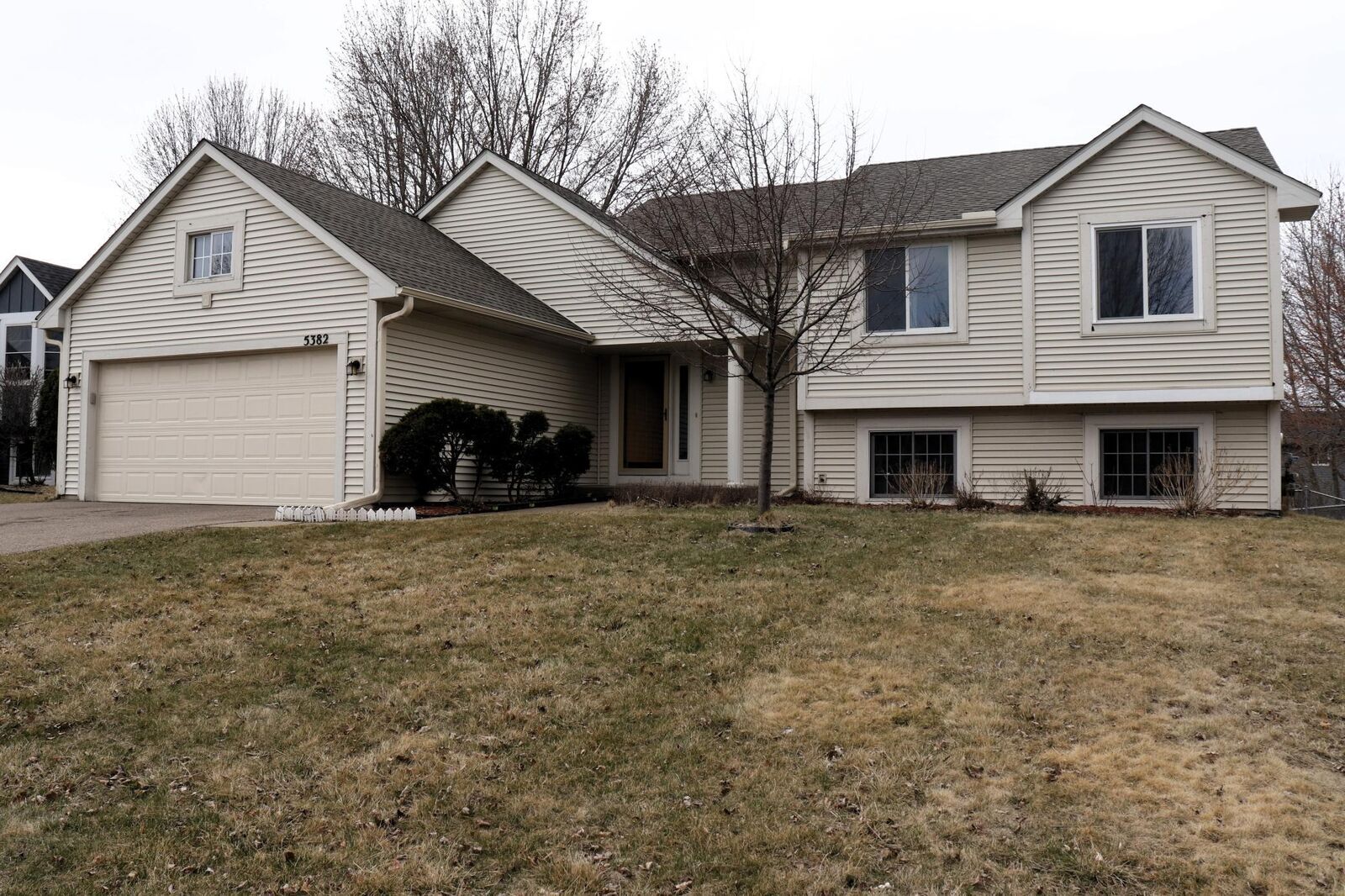 Property Photo: 5382 Heath Avenue N MN 55128