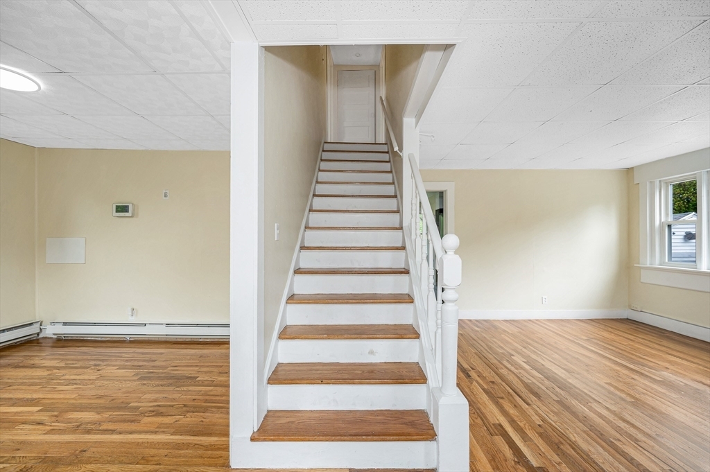 Property Photo:  33 Kensington Ave  MA 01844 