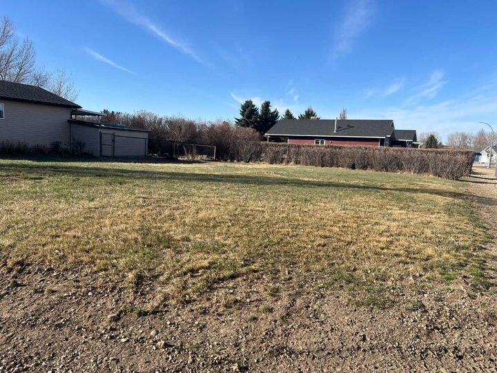 446 Sunset Drive — photo 1