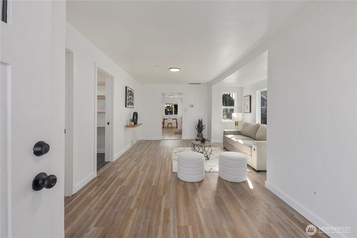 Property Photo: 1504 A Street SE WA 98002