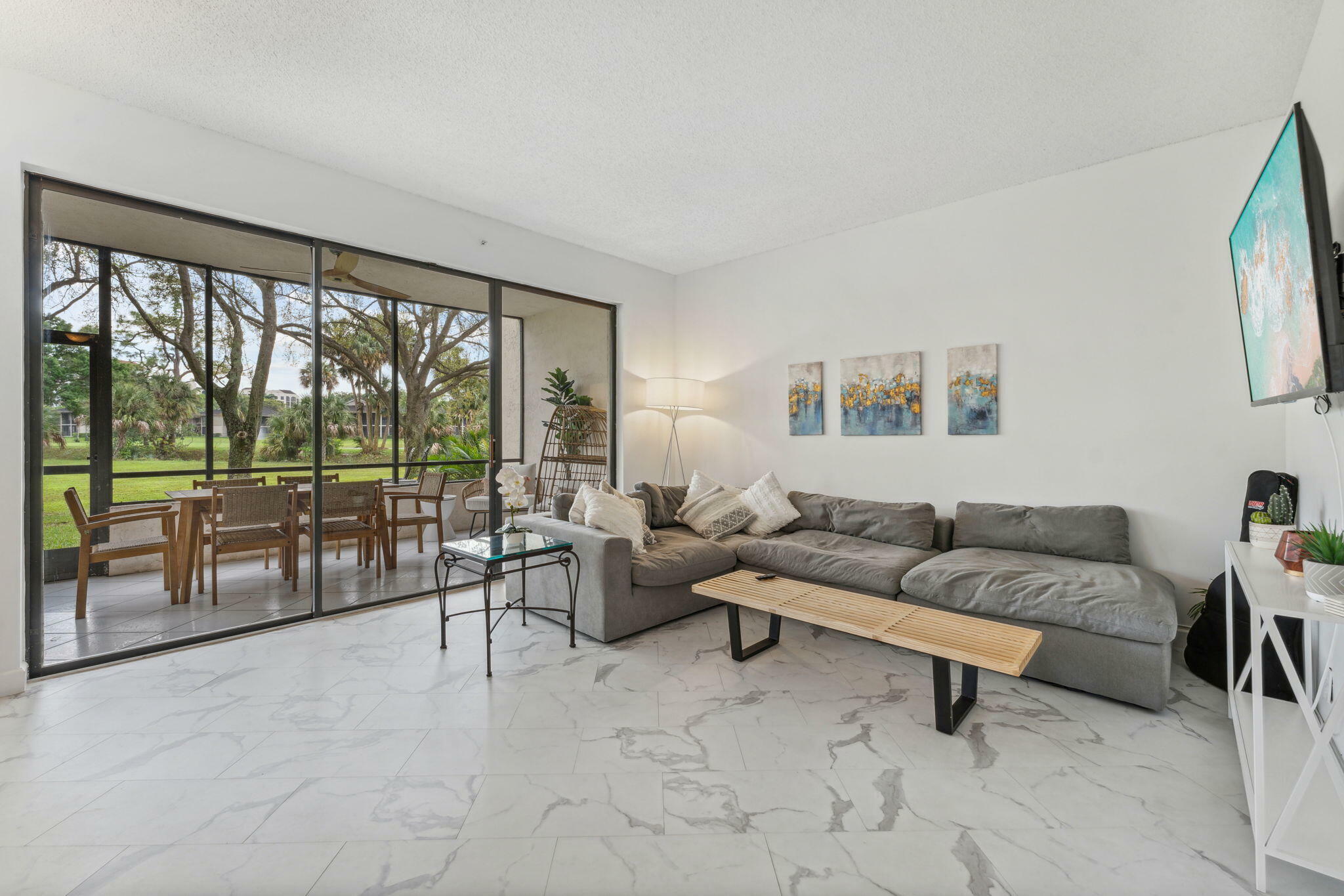 Property Photo: 7546 La Paz Boulevard 105 FL 33433