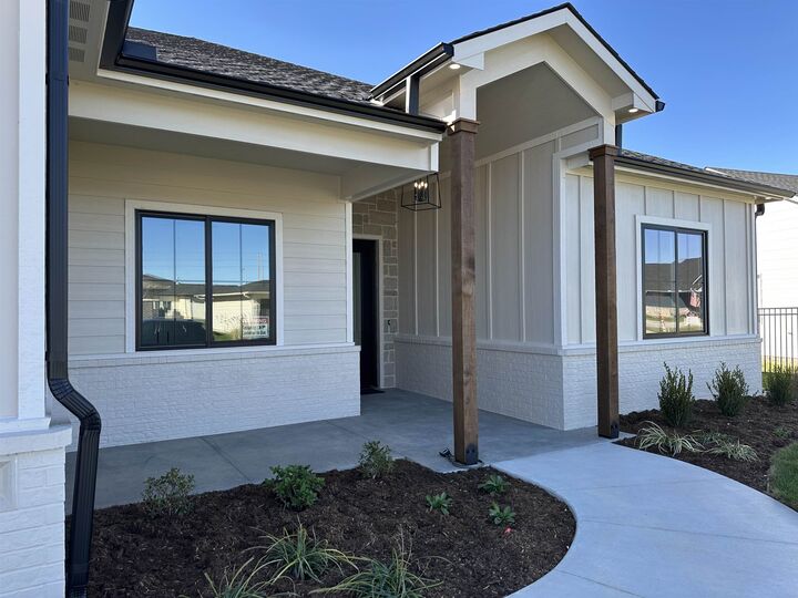 4454 N Sunny Ct  Wichita KS 67205 photo