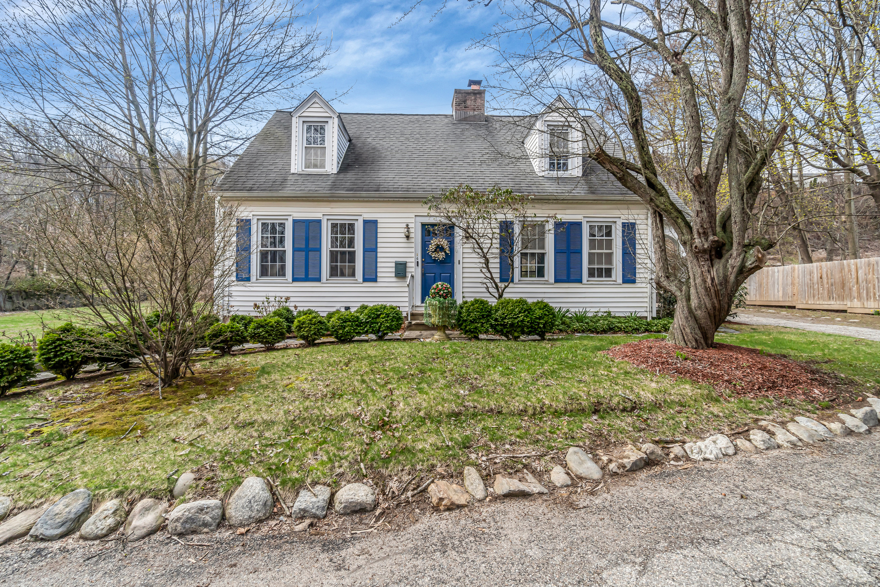 Property Photo: 4 Edgehill Road CT 06401