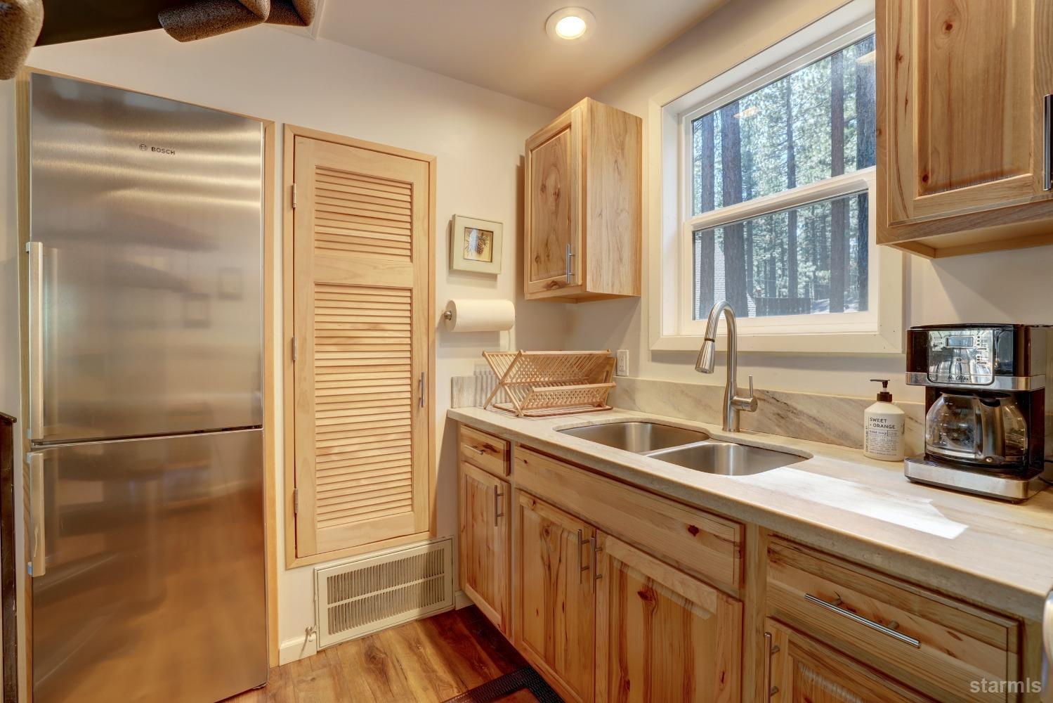 Property Photo: 1462 Chinquapin Drive CA 96150