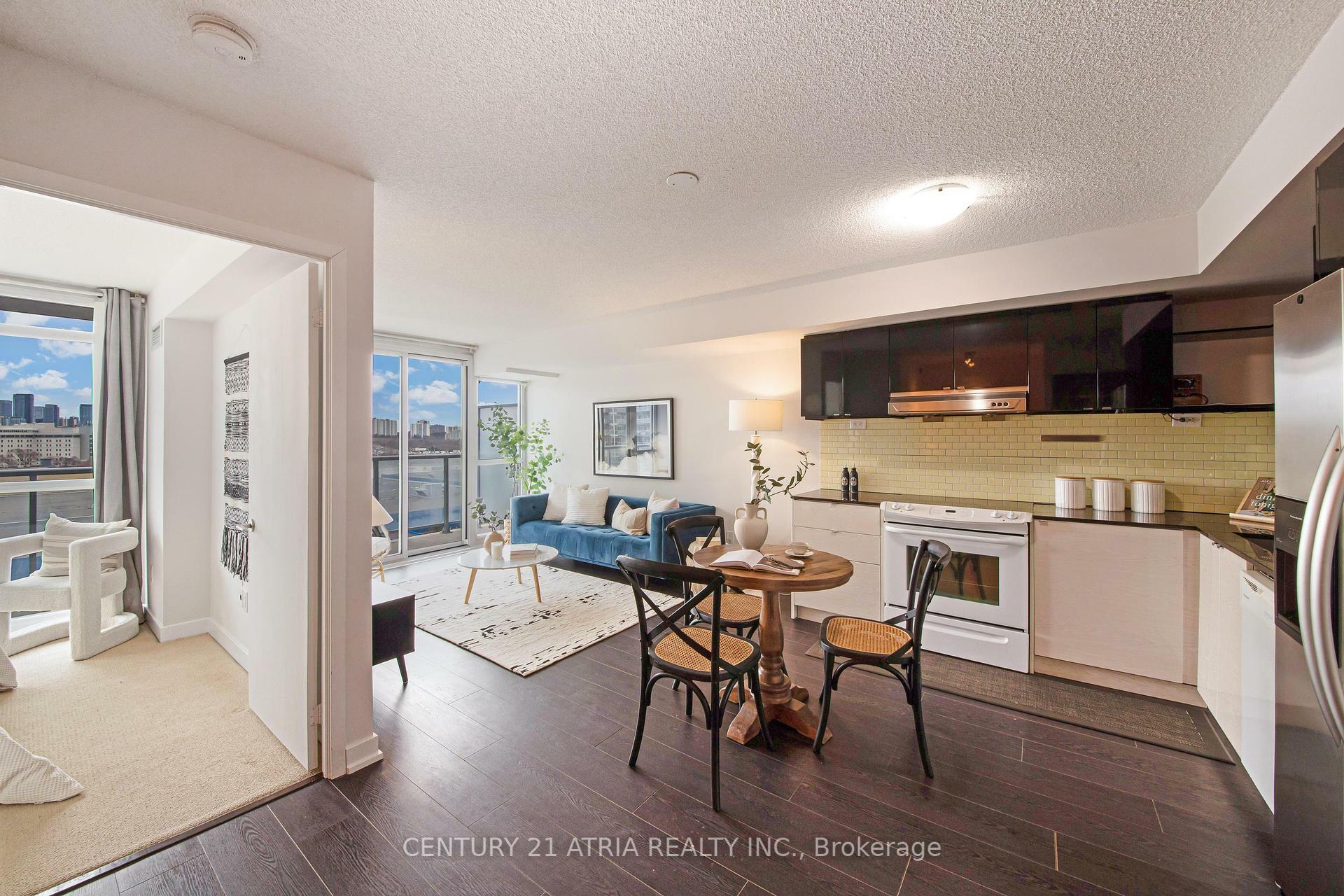 Property Photo: 121 McMahon Drive 603 ON M2K 0C1
