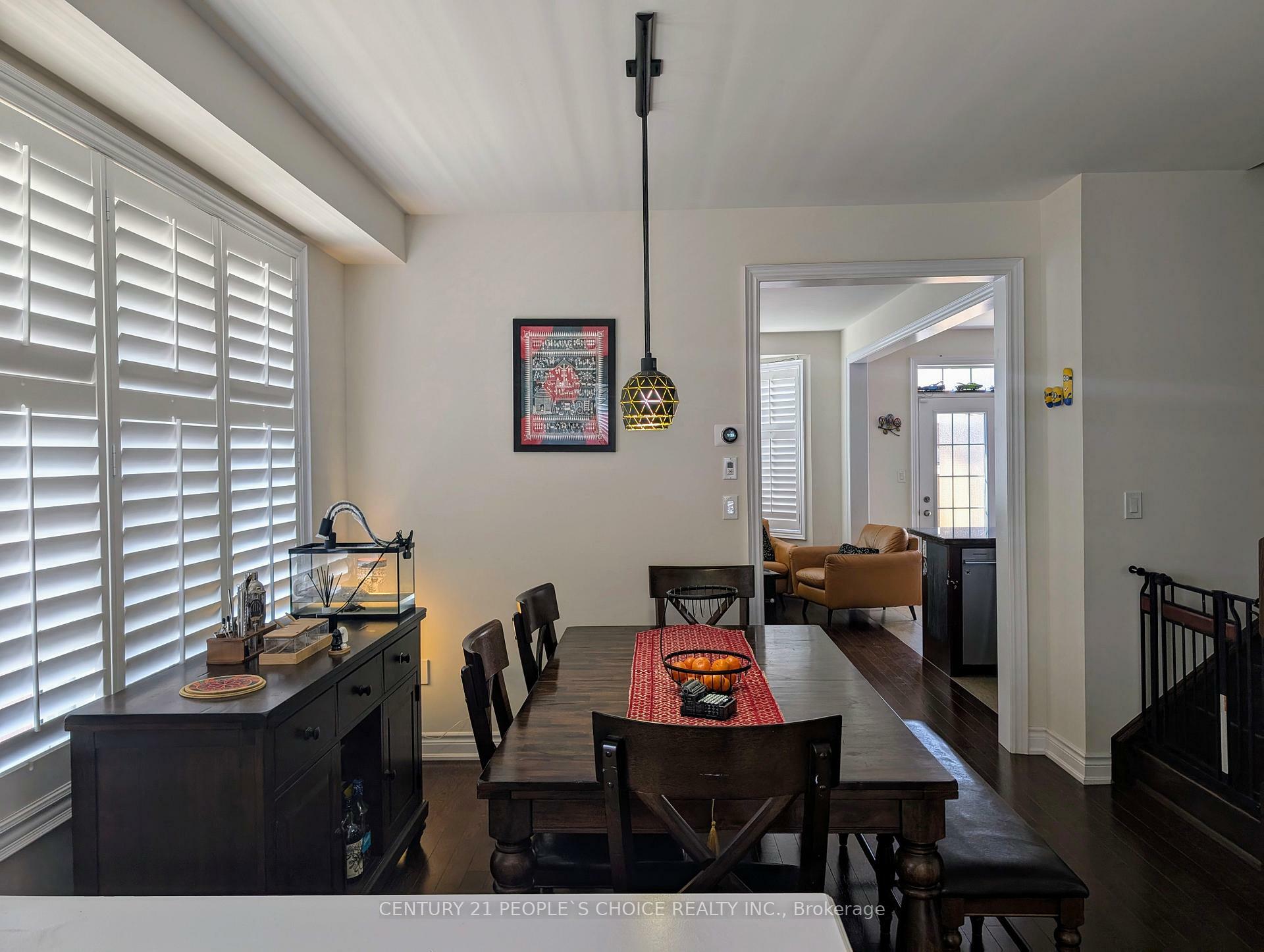 Property Photo: 616 Barons Street ON L4H 5C5