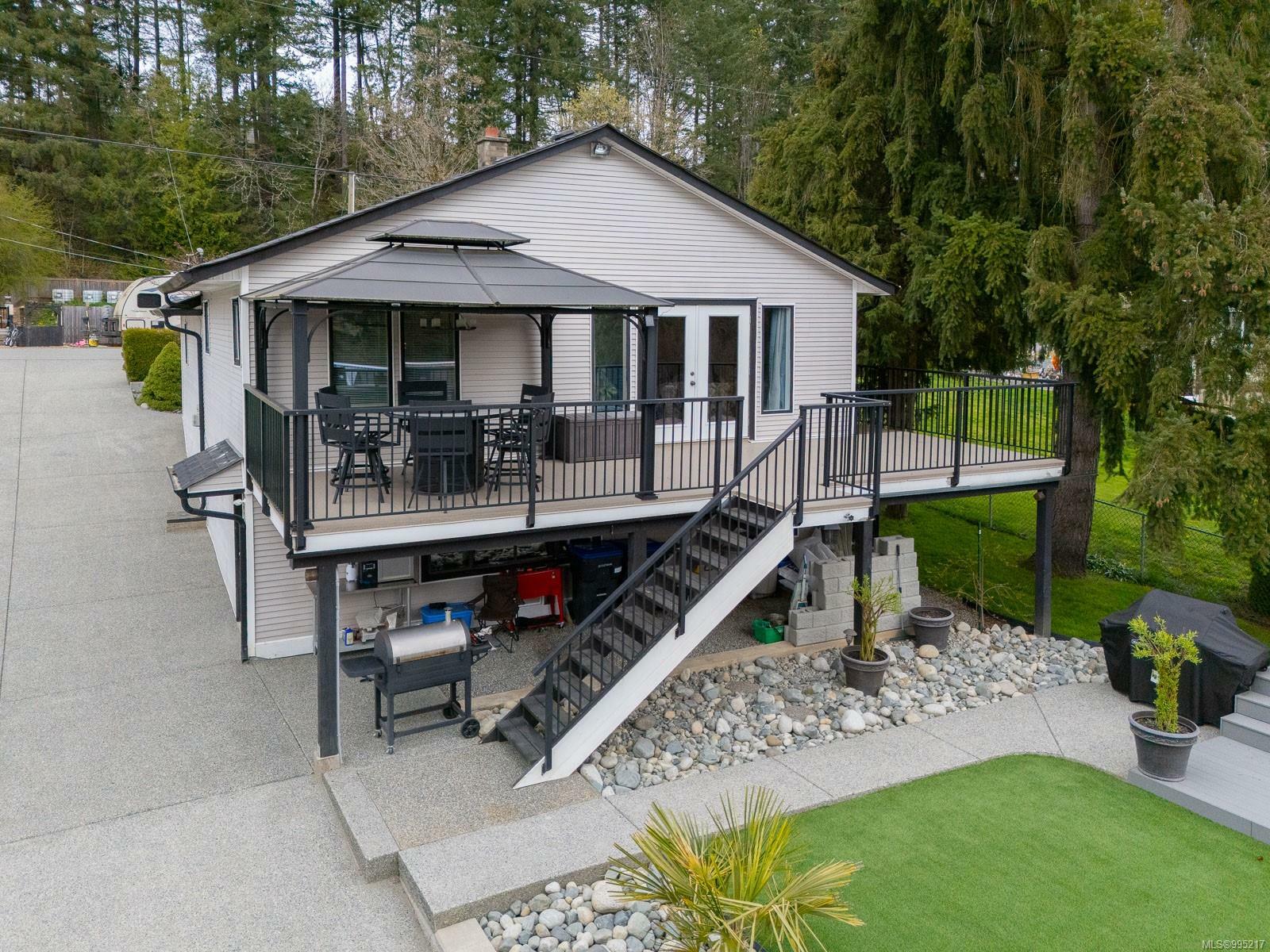 Property Photo: 2139 Minto Ave BC V9X 1R7