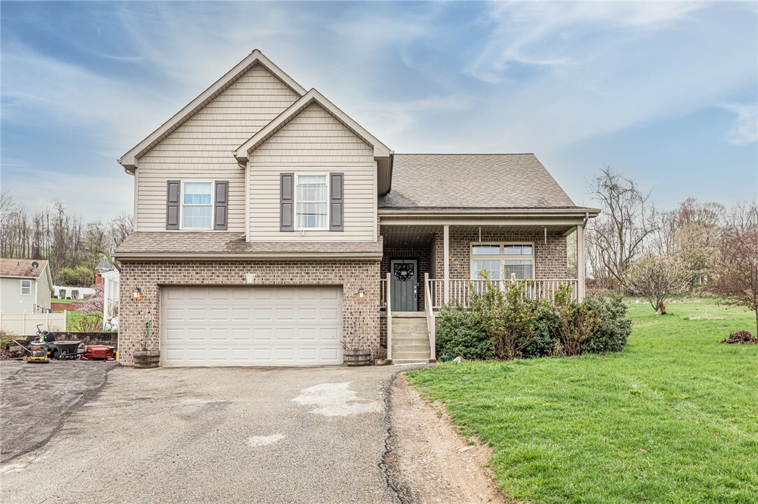 2030 Lexington Dr  Connellsville PA 15425 photo