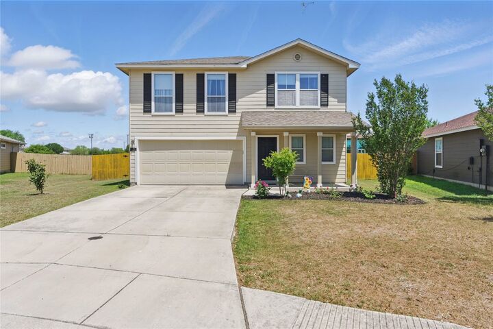 2221 Stoneleigh Drive  New Braunfels TX 78130 photo