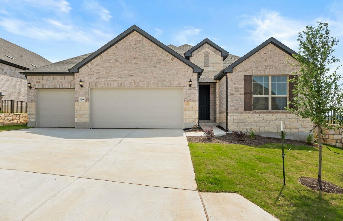 Property Photo: 129 Elm View Drive TX 78628