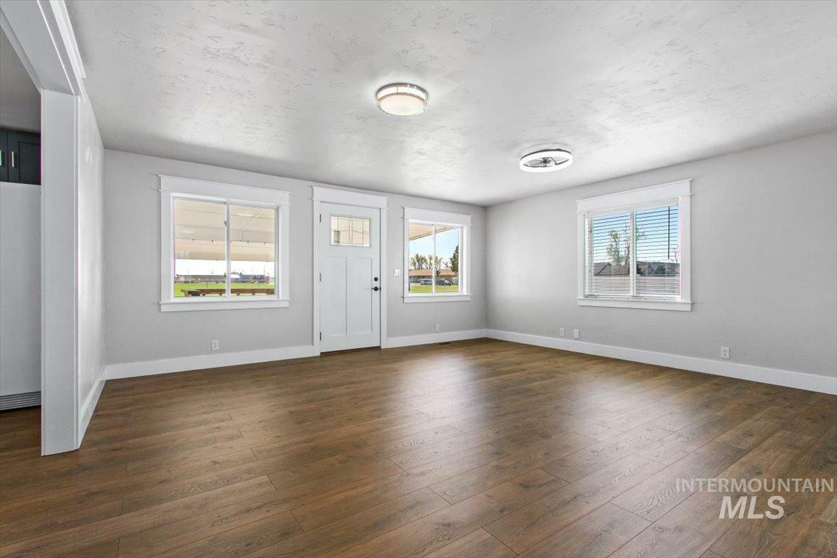 Property Photo: 317 1st Street ID 83676