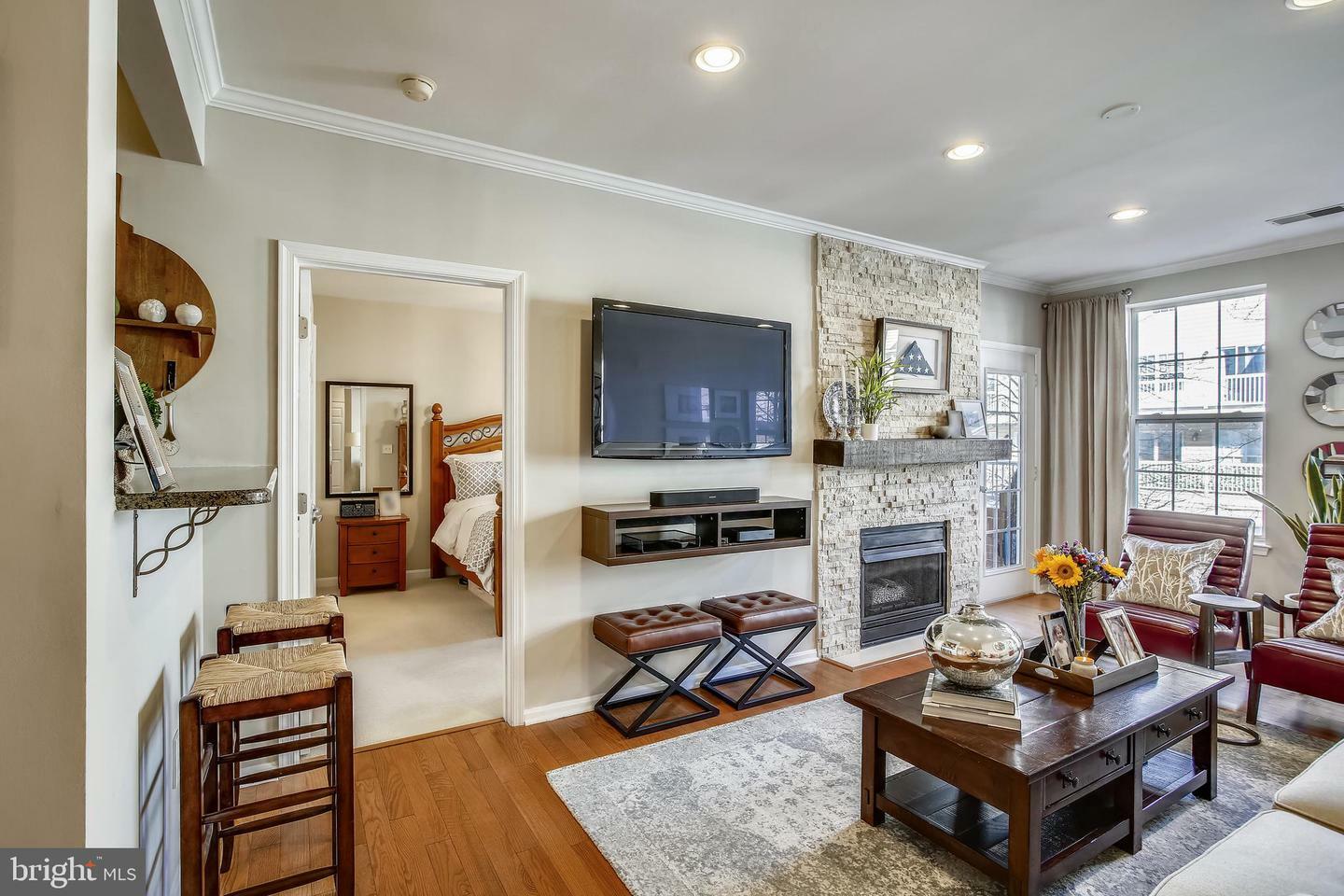 Property Photo:  4951 Brenman Park Drive 216  VA 22304 
