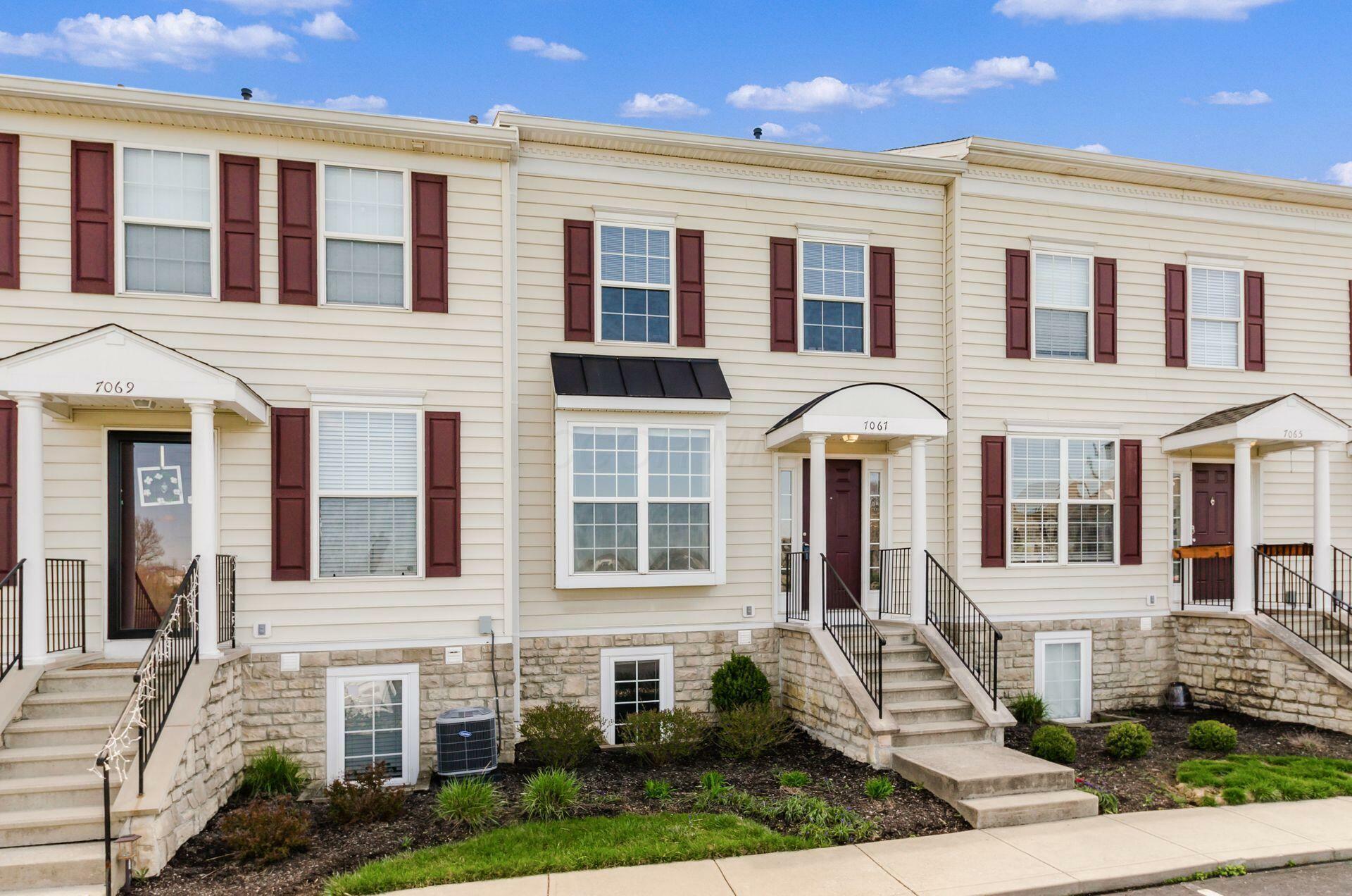 Property Photo: 7067 Pleasant Colony Way OH 43054