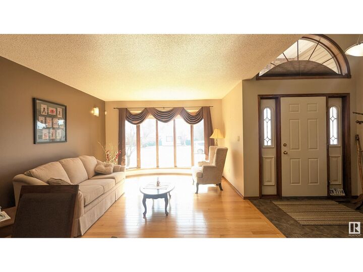 Property Photo: 5116 53 Av AB T0B 3H0
