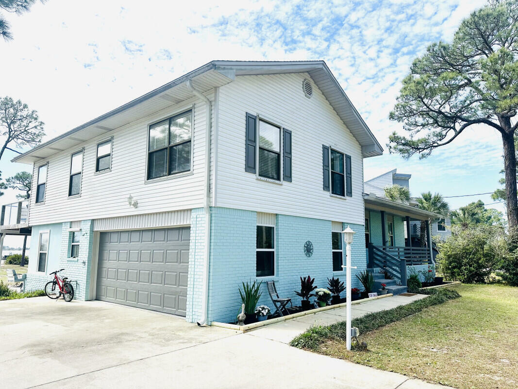 Property Photo: 496 Parish Boulevard FL 32569