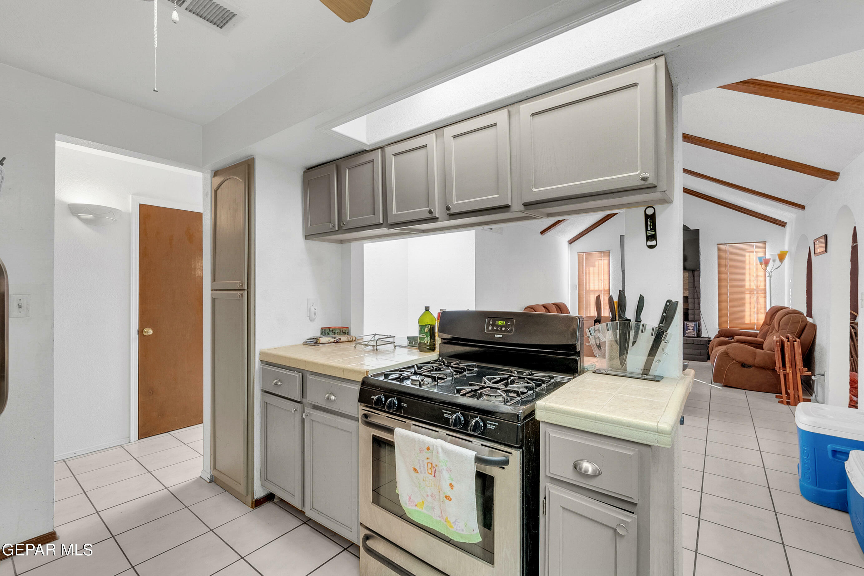 Property Photo: 2901 Eads Place TX 79935