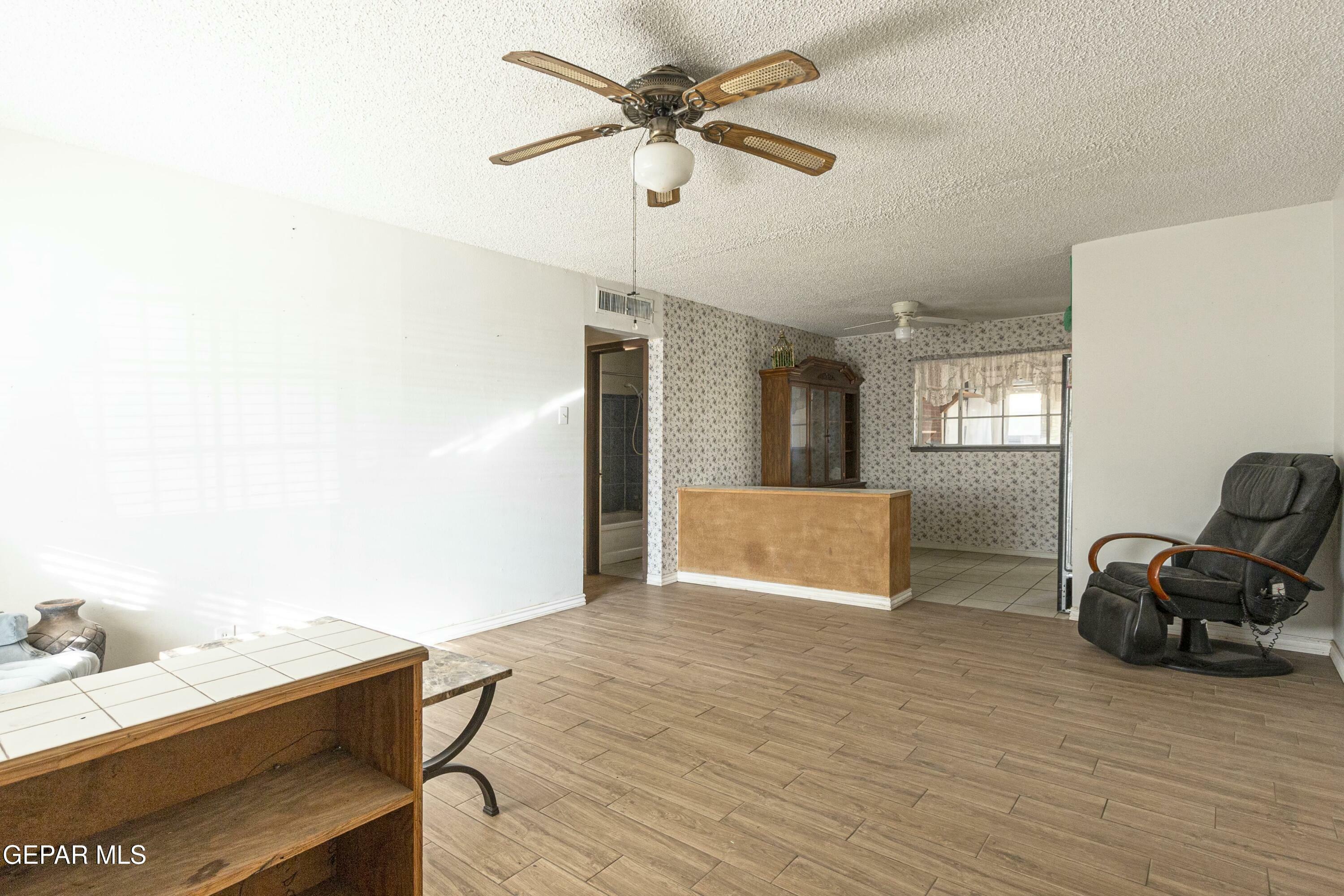 Property Photo: 4911 Aiken Lane TX 79924