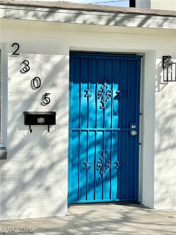 Property Photo: 2305 Santa Paula Drive NV 89104