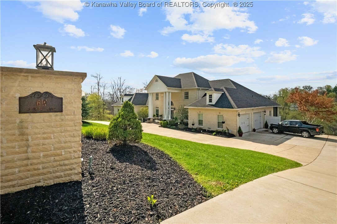 Property Photo:  6 W Coventry Road  WV 25309 