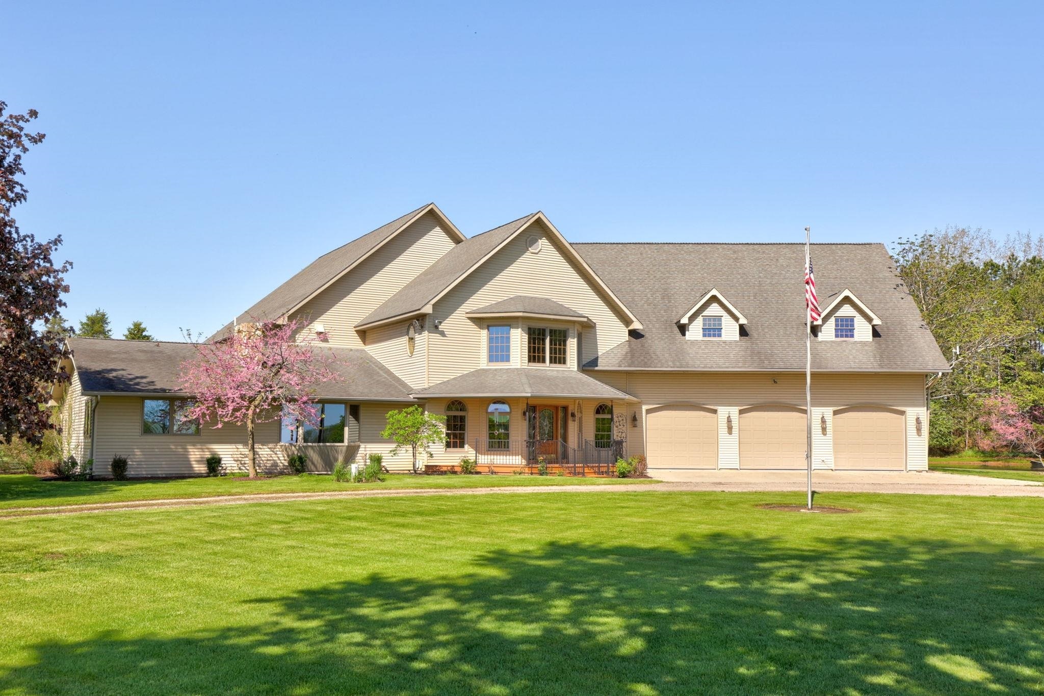 4285 N Iva  Hemlock MI 48626 photo
