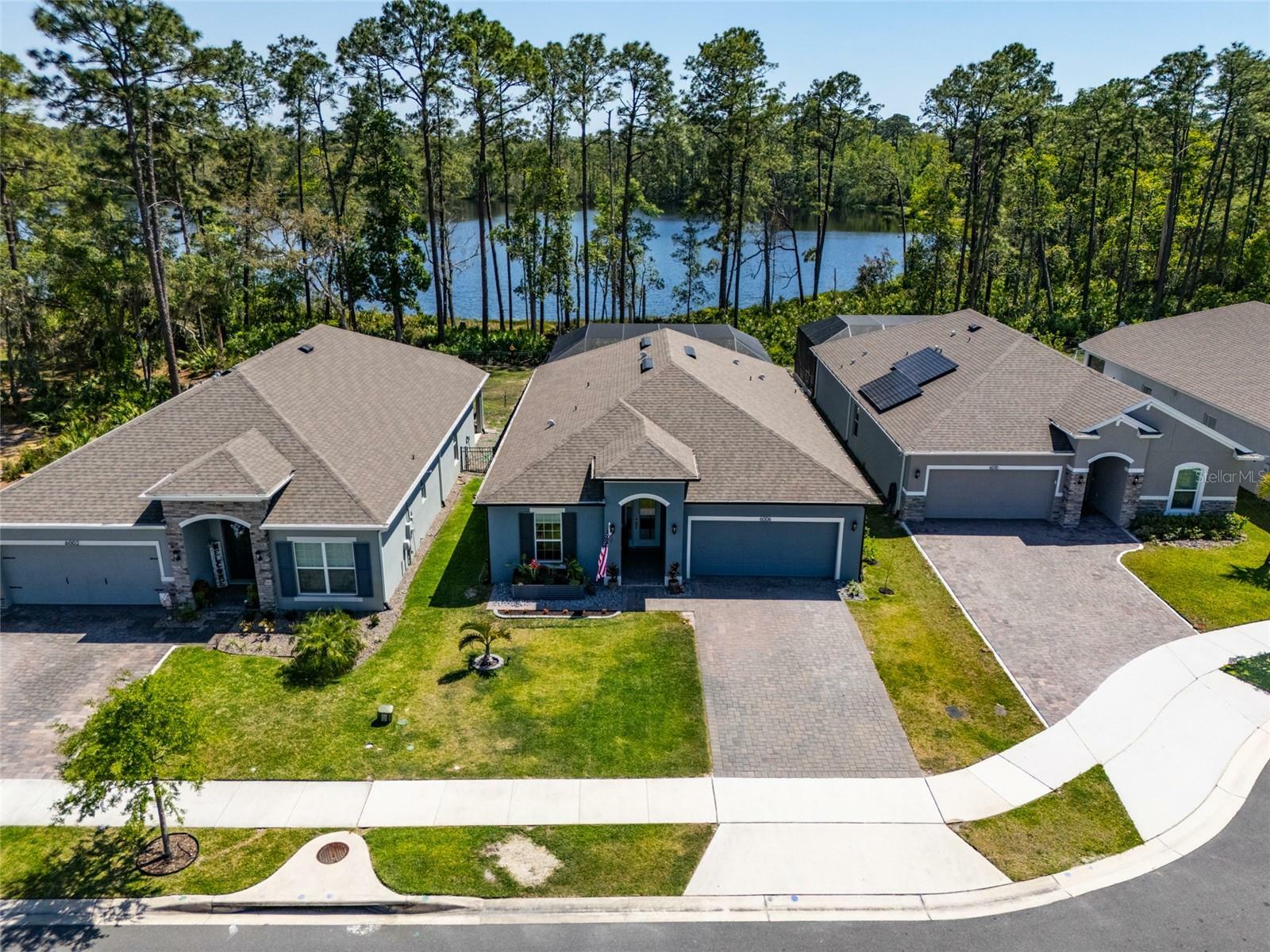 Property Photo: 6006 Mount Zion Circle FL 32724