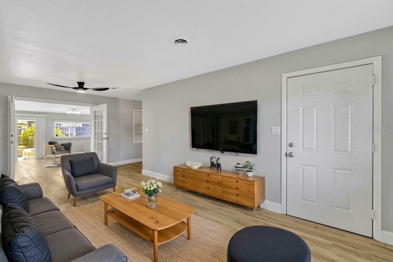 Property Photo:  10900 Abigail Street  FL 32825 