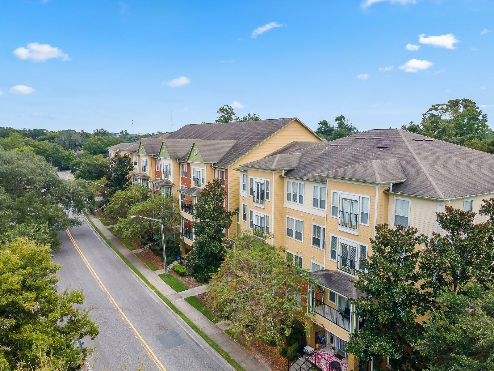 Property Photo: 1185 SW 9th Road 214 FL 32601
