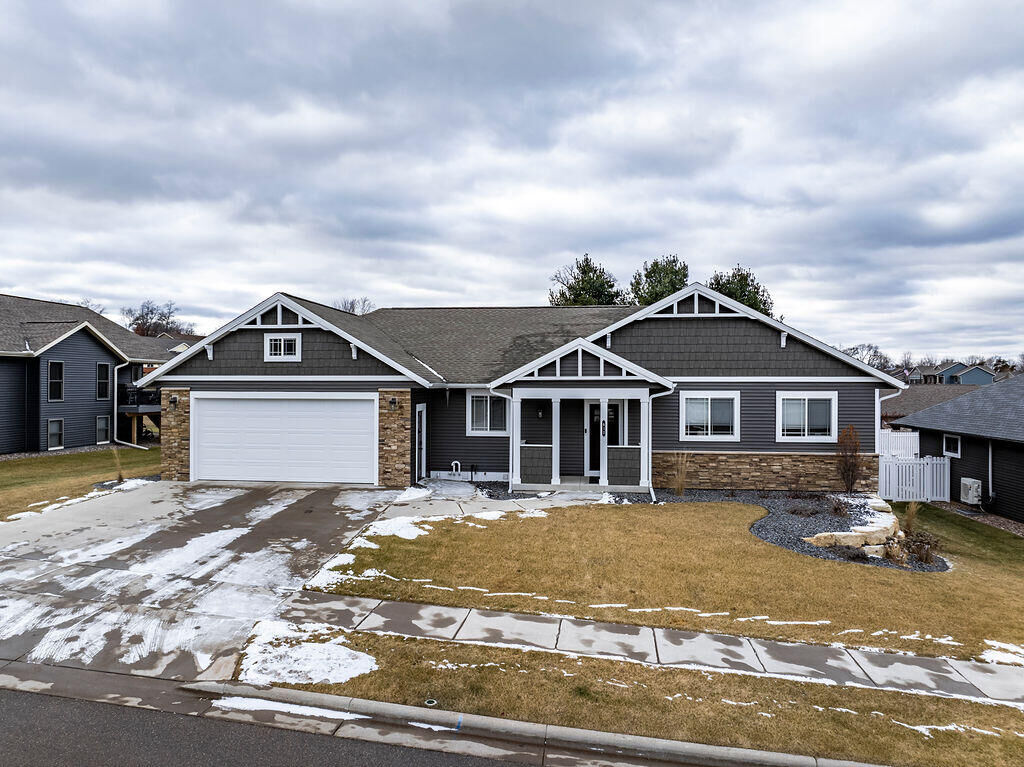 Property Photo:  612 Grand Meadow Dr  WI 54636 