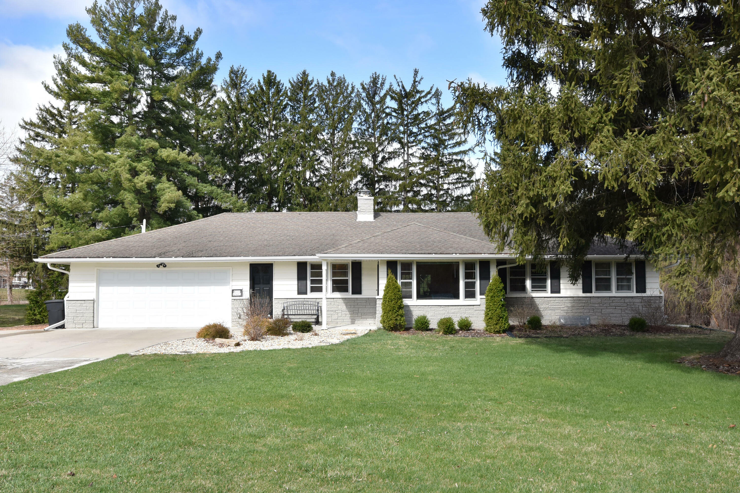Property Photo: W220n5423 Town Line Rd WI 53089
