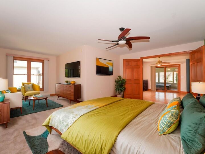 Property Photo: 8800 W Marshfield Ct WI 53132
