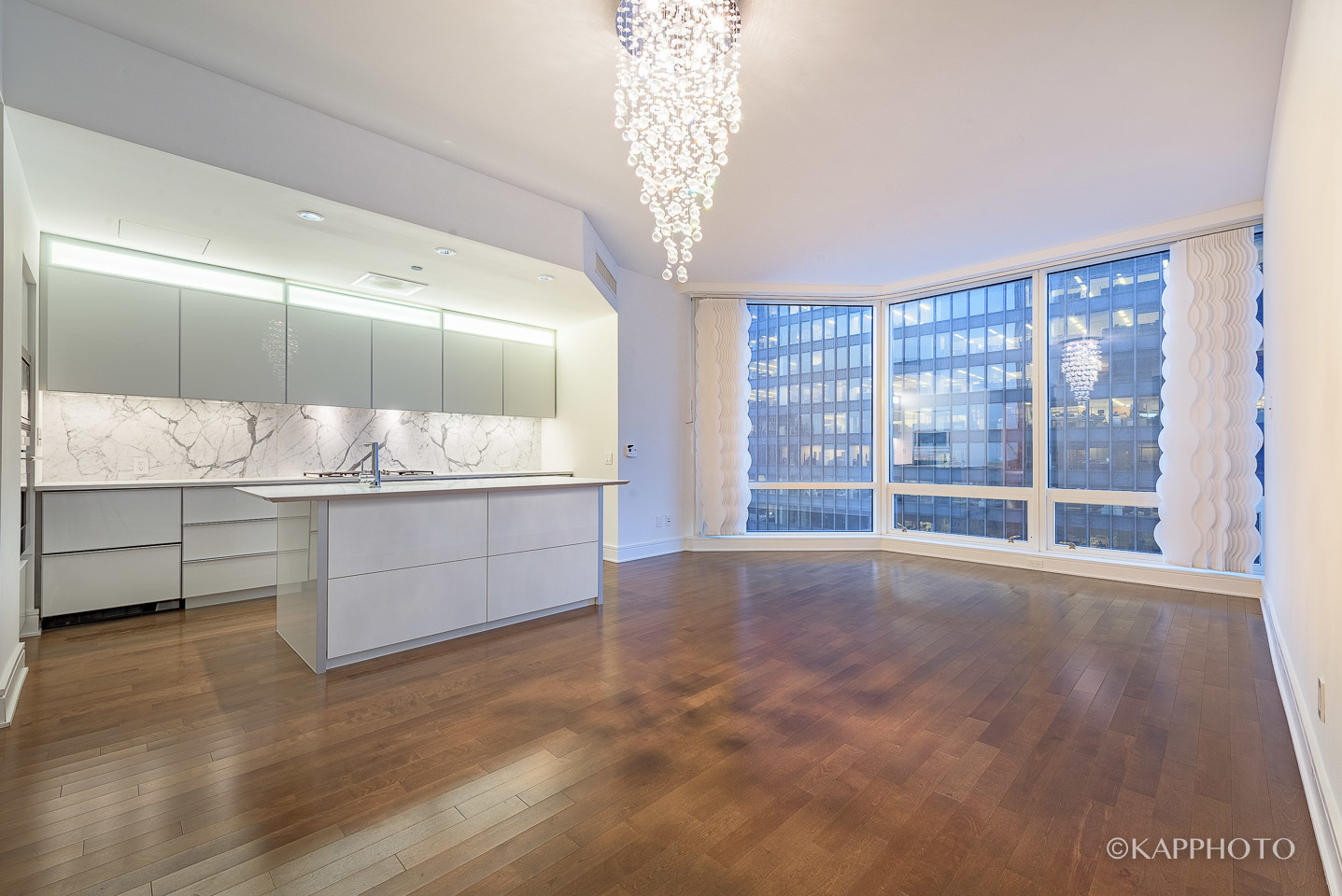 Property Photo: 401 N Wabash Avenue 39G IL 60611