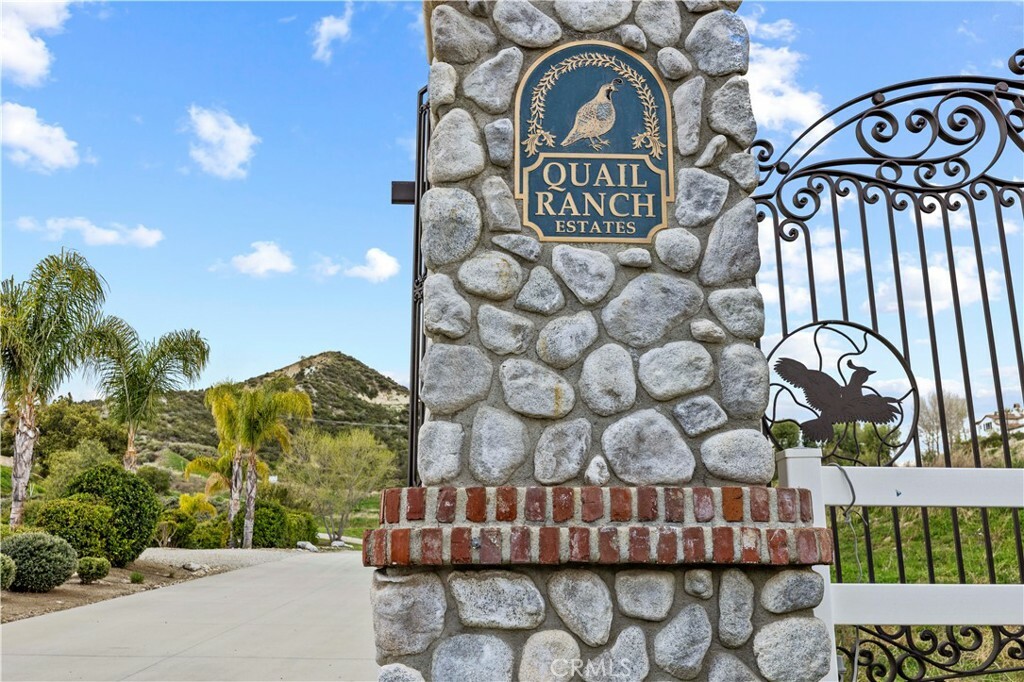 Property Photo: 27023 Rolling Hills Avenue CA 91387