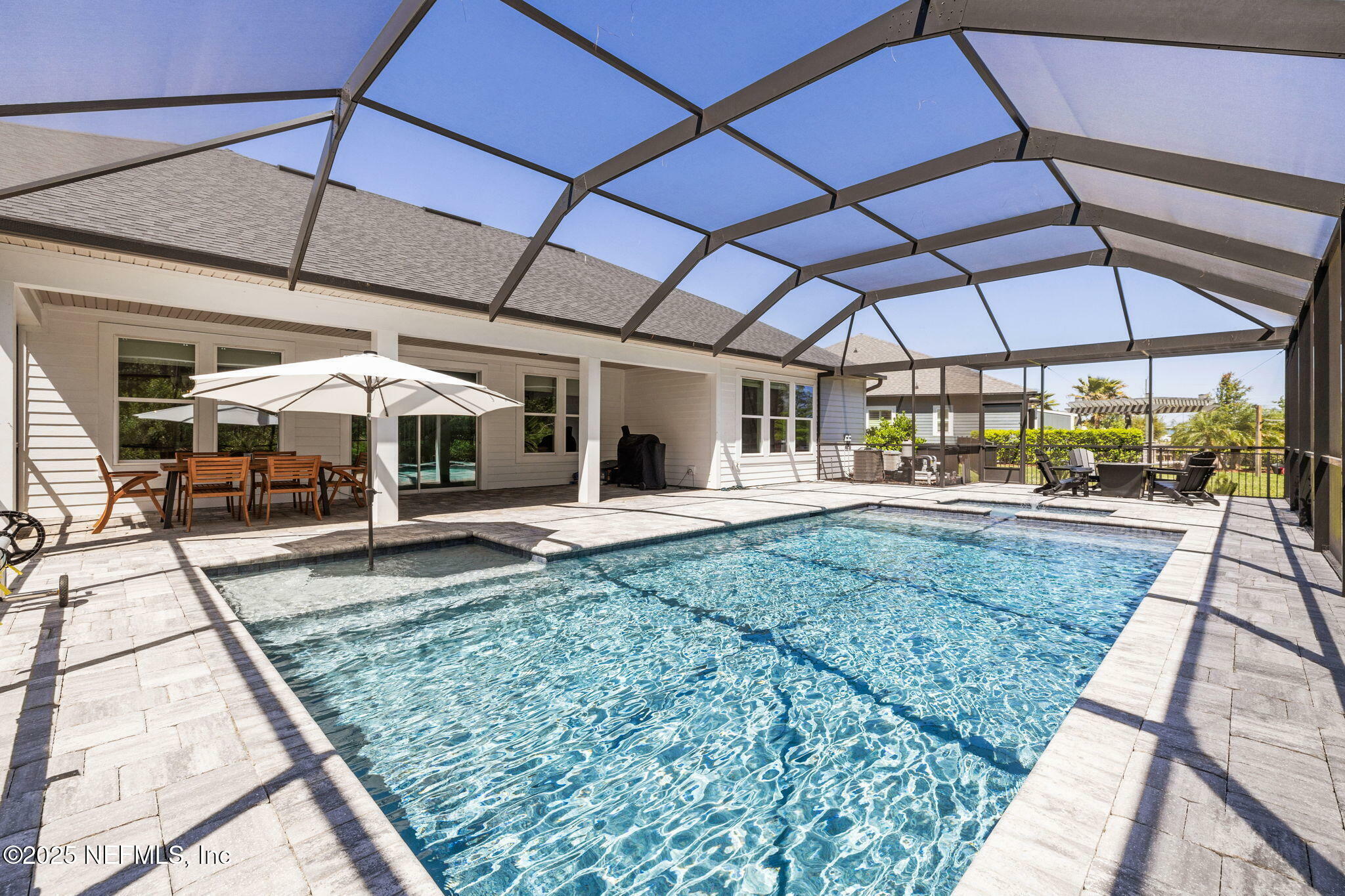 Property Photo: 304 Fresnel Lane FL 32095