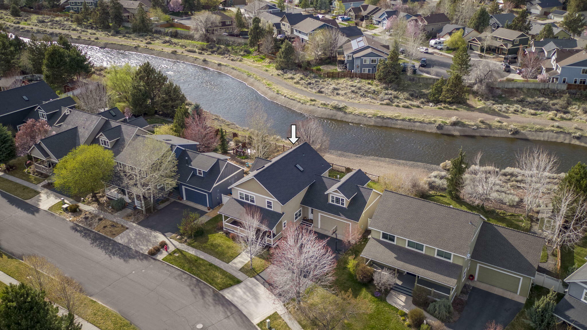 Property Photo: 3409 NE Wild Rivers Loop OR 97701