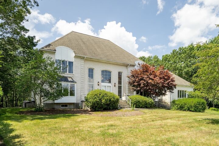 74 Eisenhower Dr  Sharon MA 02067 photo