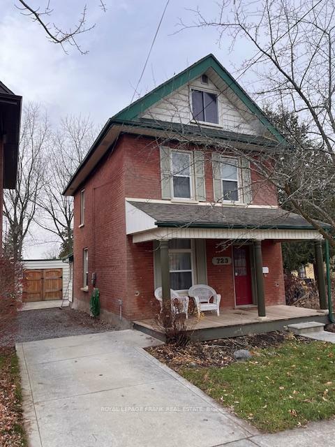Property Photo: 723 Bethune Street ON K9H 4A5