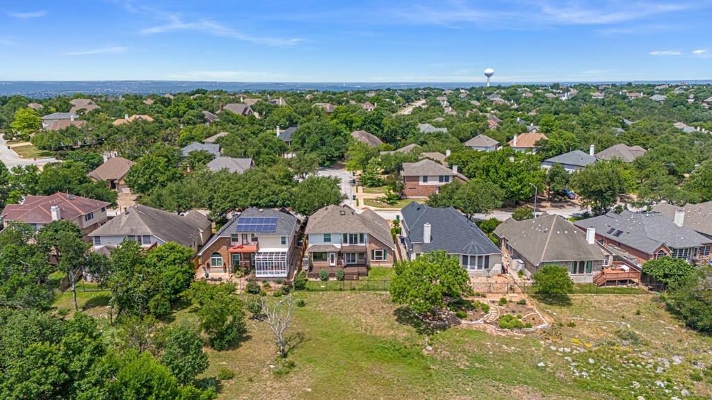 Property Photo: 10012 Scull Creek Drive TX 78730