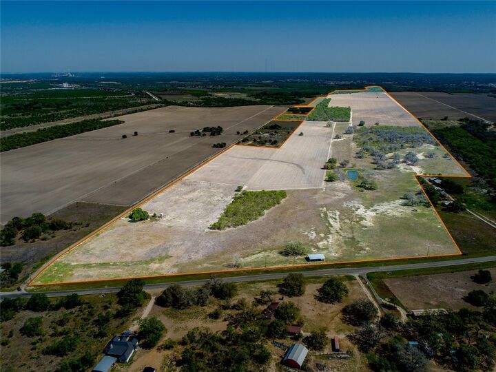 8016 Fm 1303  Floresville TX 78114 photo
