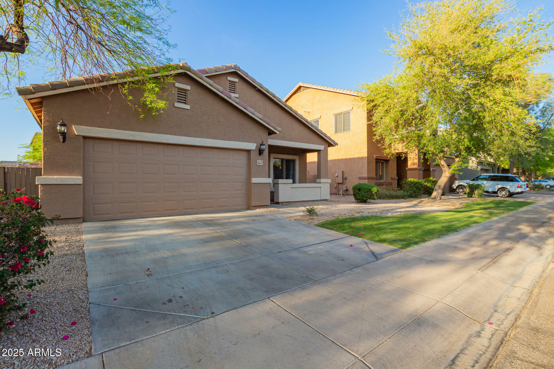 Property Photo: 4934 W Apollo Road AZ 85339